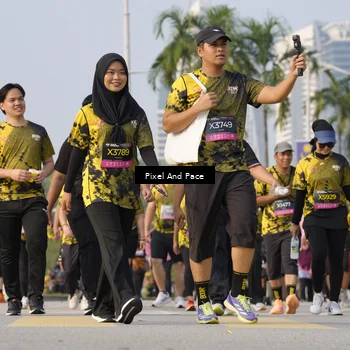Runner Photo 6463439