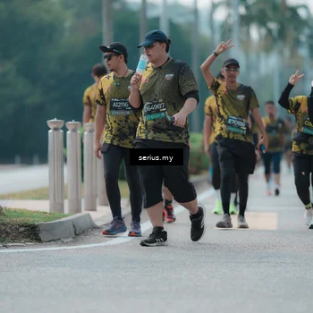 Runner Photo 6463476