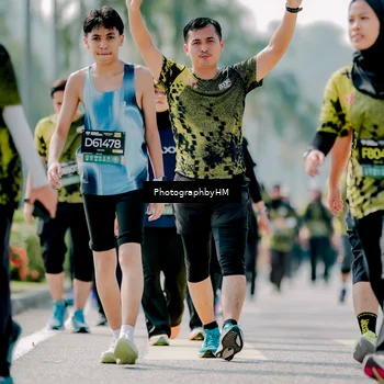 Runner Photo 6463477
