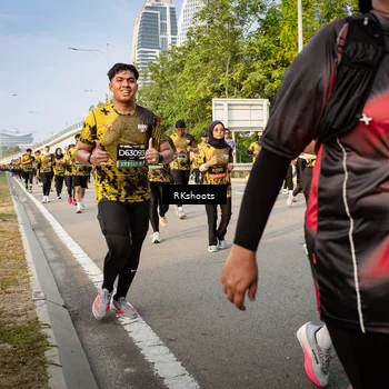 Runner Photo 6463486