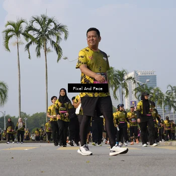 Runner Photo 6463513