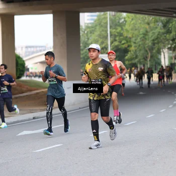 Runner Photo 6463644