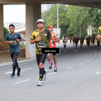 Runner Photo 6463682