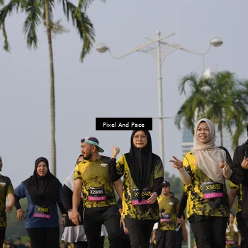 Runner Photo 6463735