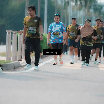Runner Photo 6463736