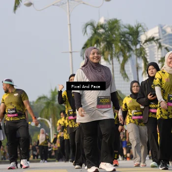 Runner Photo 6463787