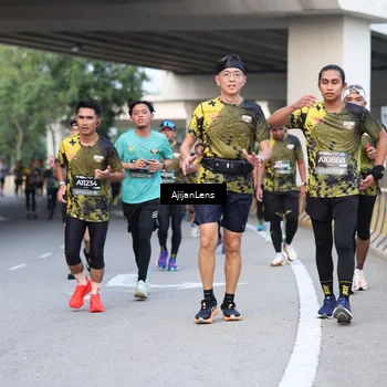 Runner Photo 6463788
