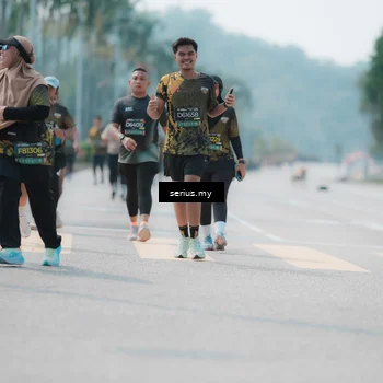 Runner Photo 6463790