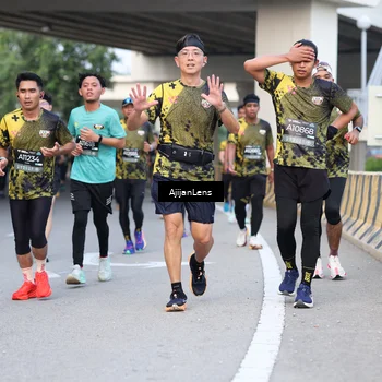 Runner Photo 6463818