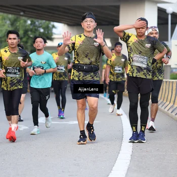 Runner Photo 6463834