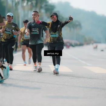 Runner Photo 6463848