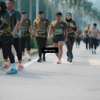Runner Photo 6463876
