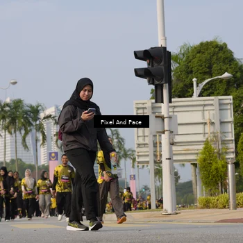Runner Photo 6463888
