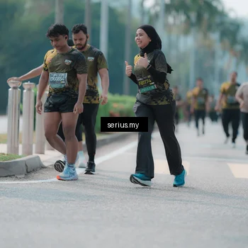 Runner Photo 6463909