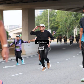 Runner Photo 6464002
