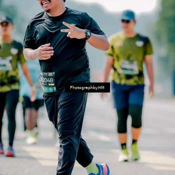 Runner Photo 6464003