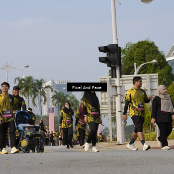 Runner Photo 6464035