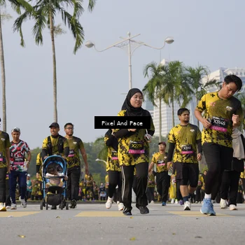 Runner Photo 6464095