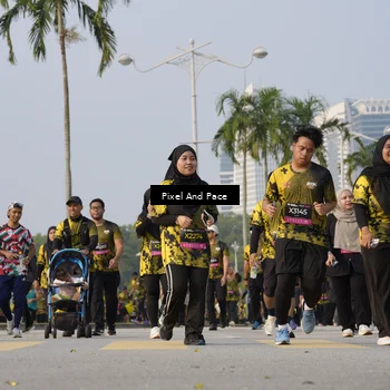 Runner Photo 6464130