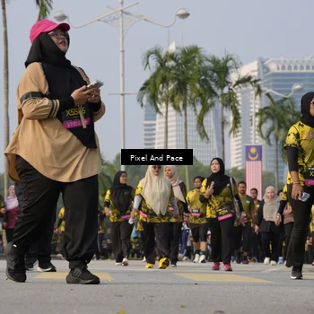 Runner Photo 6464229