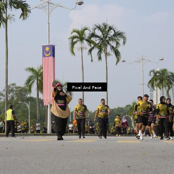 Runner Photo 6464250
