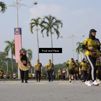 Runner Photo 6464255