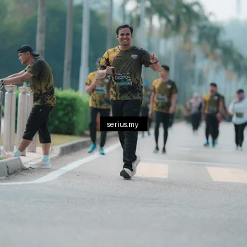 Runner Photo 6464256