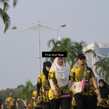 Runner Photo 6464347
