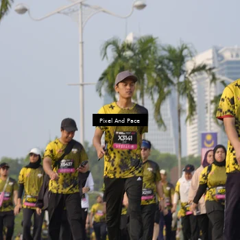 Runner Photo 6464484