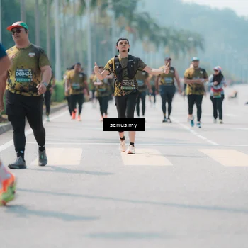 Runner Photo 6464895