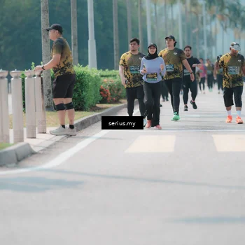 Runner Photo 6465192