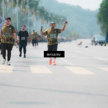 Runner Photo 6465237