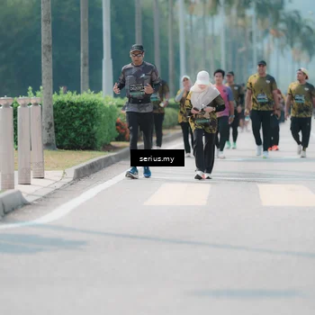 Runner Photo 6465363
