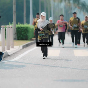 Runner Photo 6465415