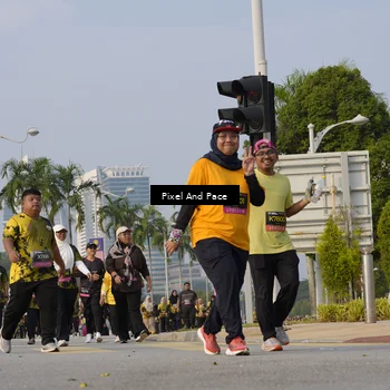 Runner Photo 6465424
