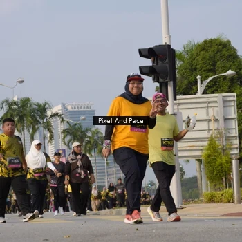 Runner Photo 6465435