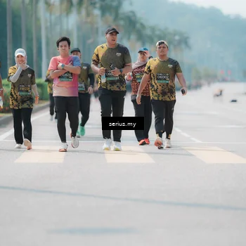 Runner Photo 6465438