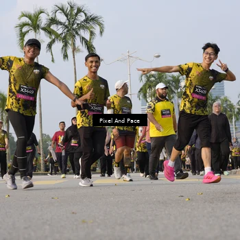 Runner Photo 6465673