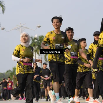 Runner Photo 6465900