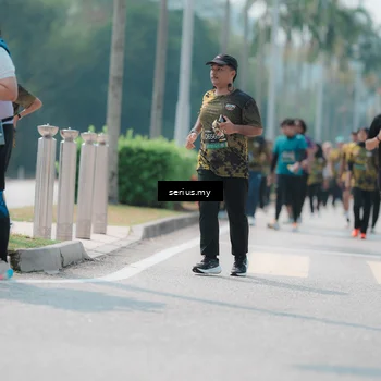 Runner Photo 6465909