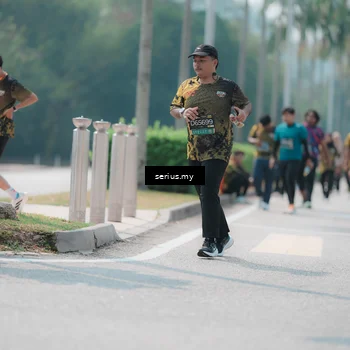 Runner Photo 6465917
