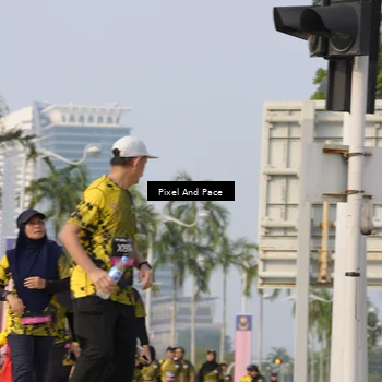 Runner Photo 6466335