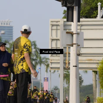 Runner Photo 6466339