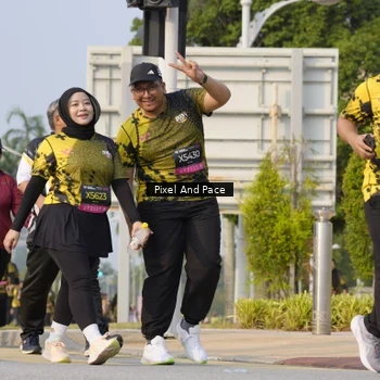 Runner Photo 6466698