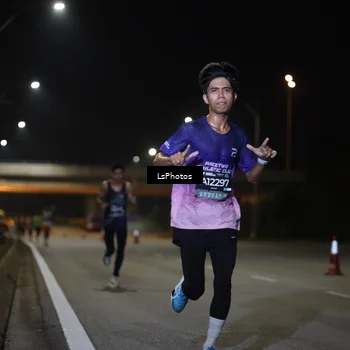 Runner Photo 6466859