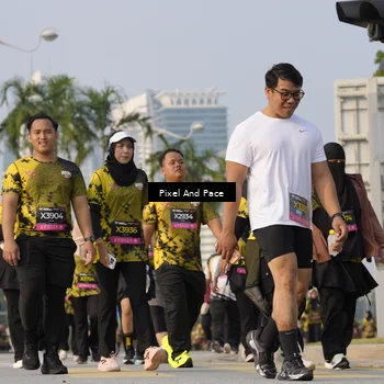 Runner Photo 6466899