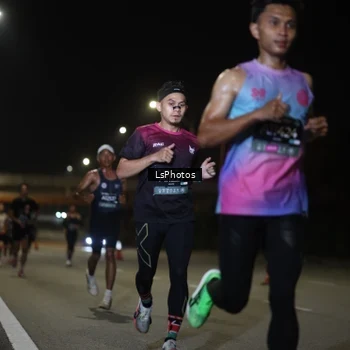 Runner Photo 6467280