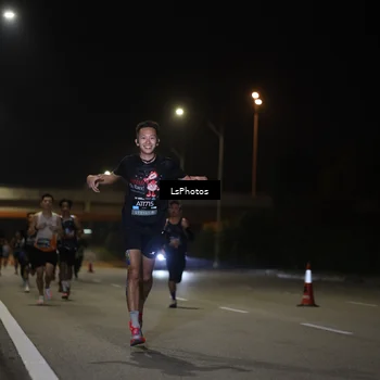 Runner Photo 6467357