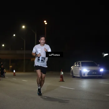 Runner Photo 6468020