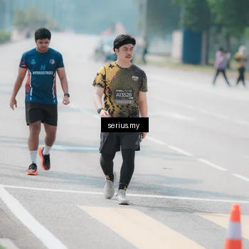 Runner Photo 6468025
